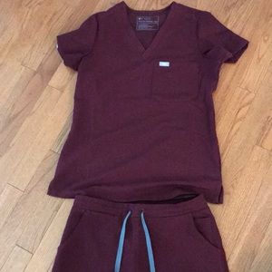 Figs scrub set